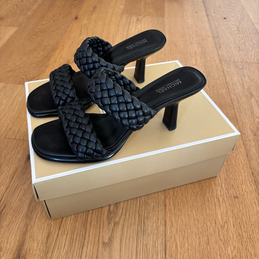 Michael Kors Amelia Braided Mule - Picture 3 of 6